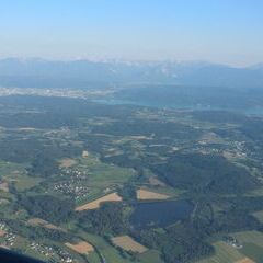 Flugwegposition um 16:49:02: Aufgenommen in der Nähe von Feldkirchen in Kärnten, Österreich in 1661 Meter